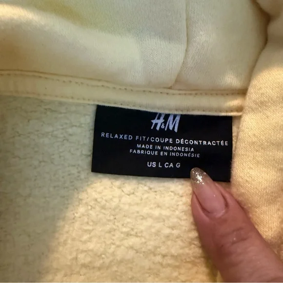 Michigan Wolverines Crop Hoodie - Picture 4 of 7